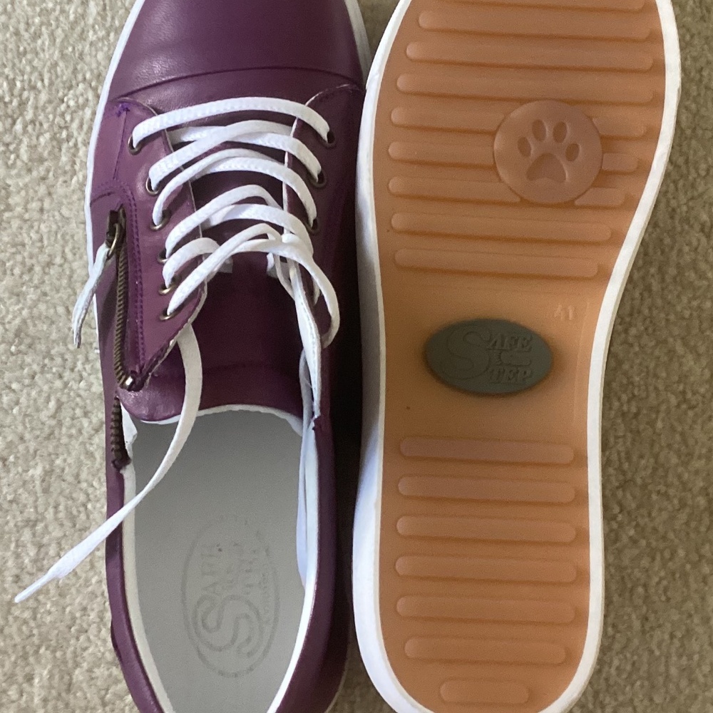 Purple leather sneakers size 41